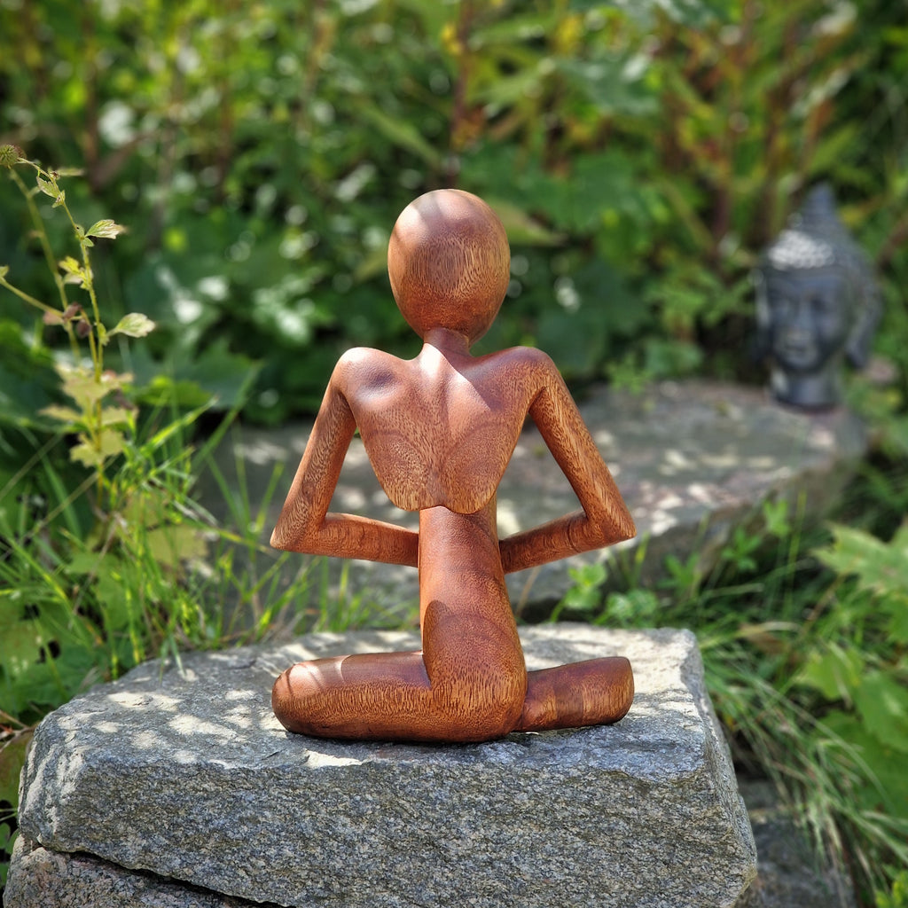 Holzskulptur Holzfigur meditierend Höhe ca. 30 cm Yoga Figur Dekofigur