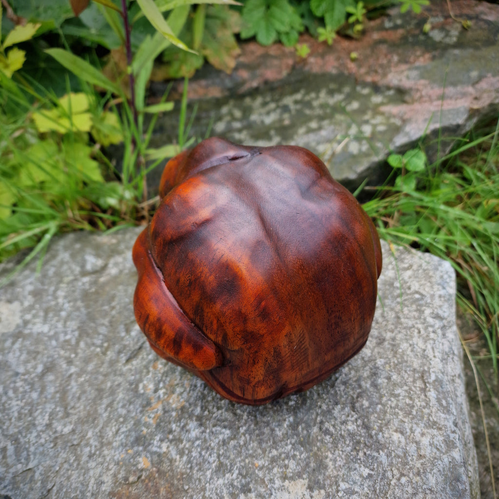 Handgefertigte Yogiman Orang Malu Skulptur Holzfigur Holzskulptur Meditation Yogi aus Bali ca. 14 x 14 cm